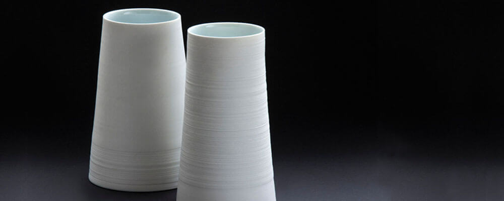 konische Vasen, handgedreht